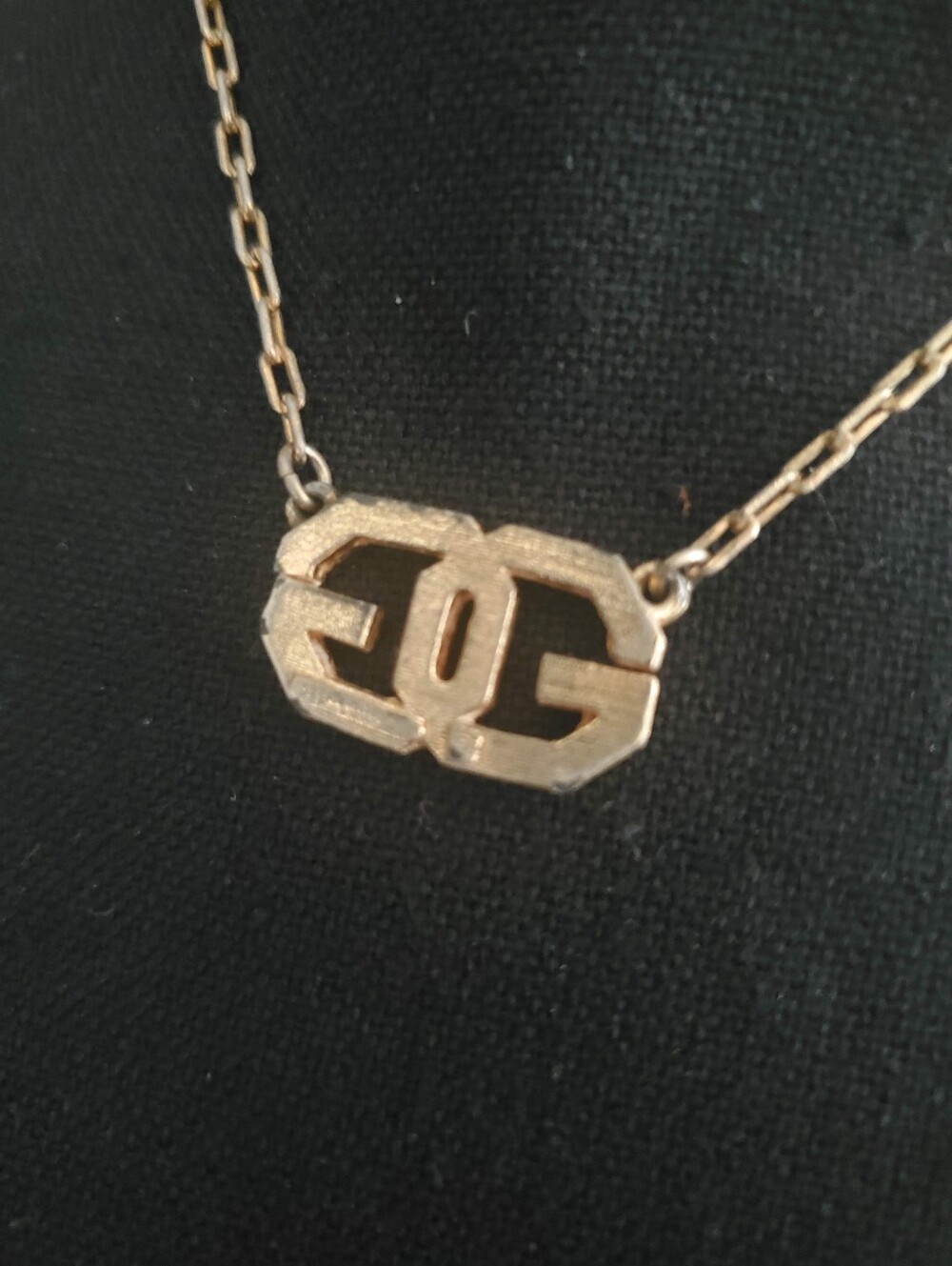 Givenchy Vintage Geometric Double G Logo Necklace - Picture 5 of 8